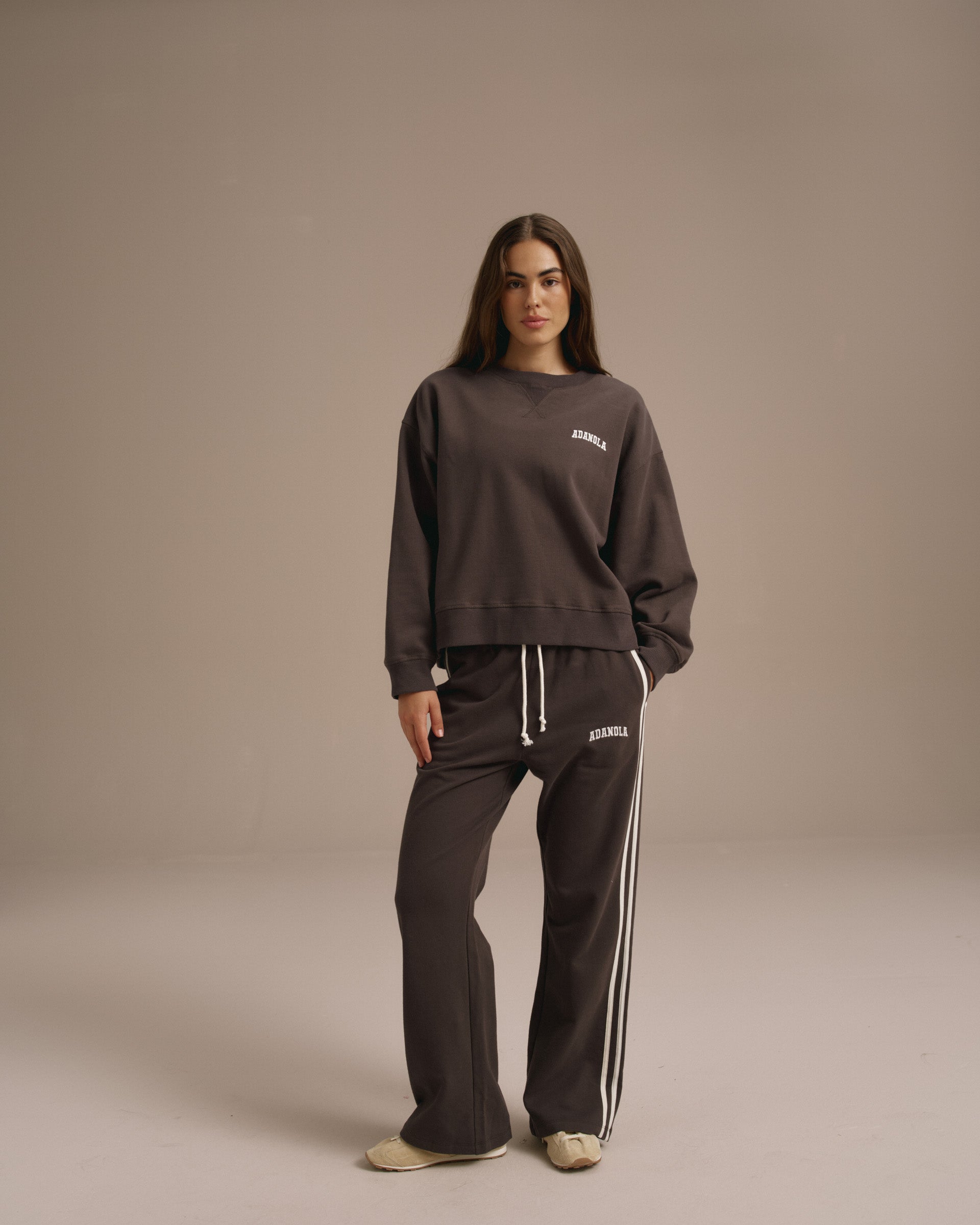 Varsity Loose Fit Sweatpants - Coffee Bean/Marshmallow White